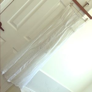 White maxi dress small